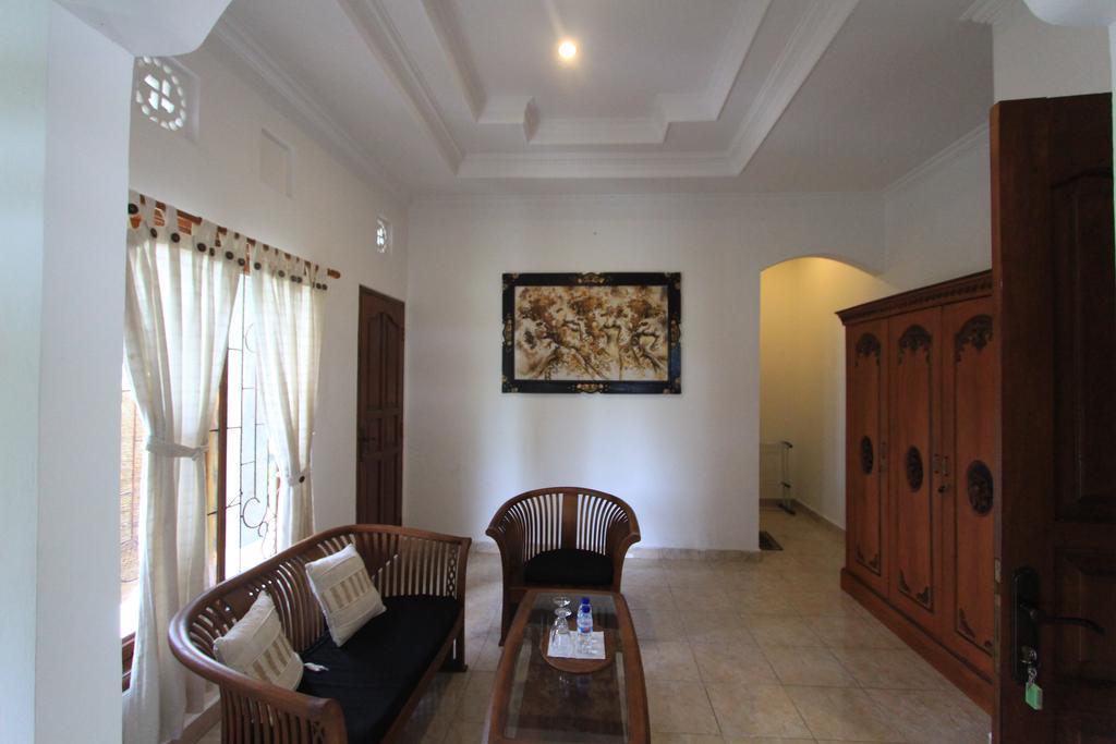 Graha Rusni Vila Ubud Exterior foto